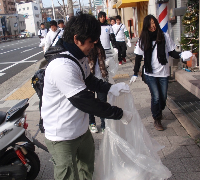 http://www.koshienbowl.jp/2011/newsphoto/cua2.jpg